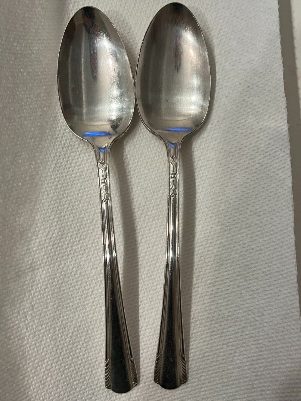 Vintage Wm Rogers Paris 1939 Silverplated Serving Spoons Set 2 (Paris Pattern)